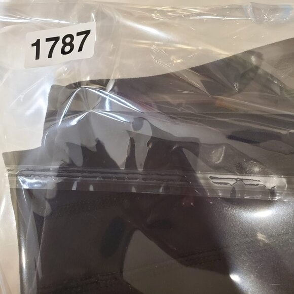 Athleta Black Capri Leggings Size S - Picture 11 of 11